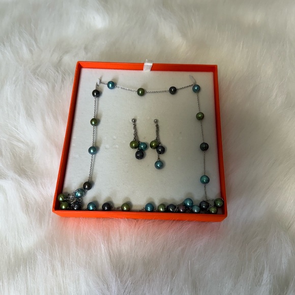 Vintage Mandarin Fresh Water Cultured Pearls Necklace and Earrings - Picture 3 of 16